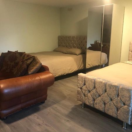 Treetops Flat4 Hall Green B28 Birmingham Eksteriør bilde